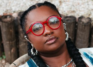 Ellen Oléria aposta no groove de ‘Canto de casa’, álbum autoral que inclui feat da artista com rapper Rincon Sapiência